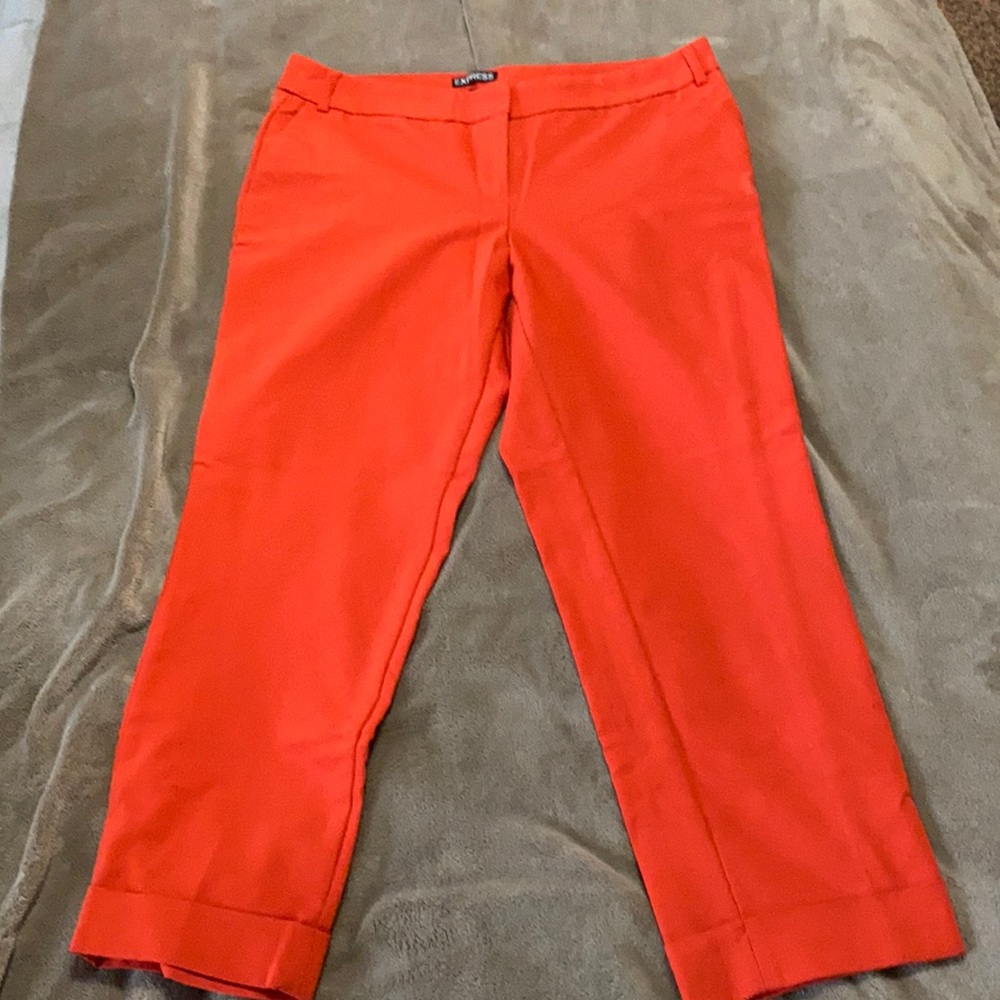 Express Cuffed Capri size 10